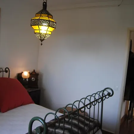With 2 Bedrooms In Alcabideche, With Private Pool, Enclosed Gard